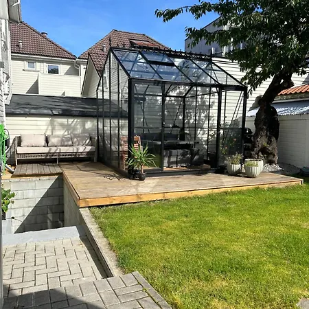 A Place To Stavanger, 8