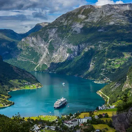 A Place To Stavanger, 8 Στάβανγκερ